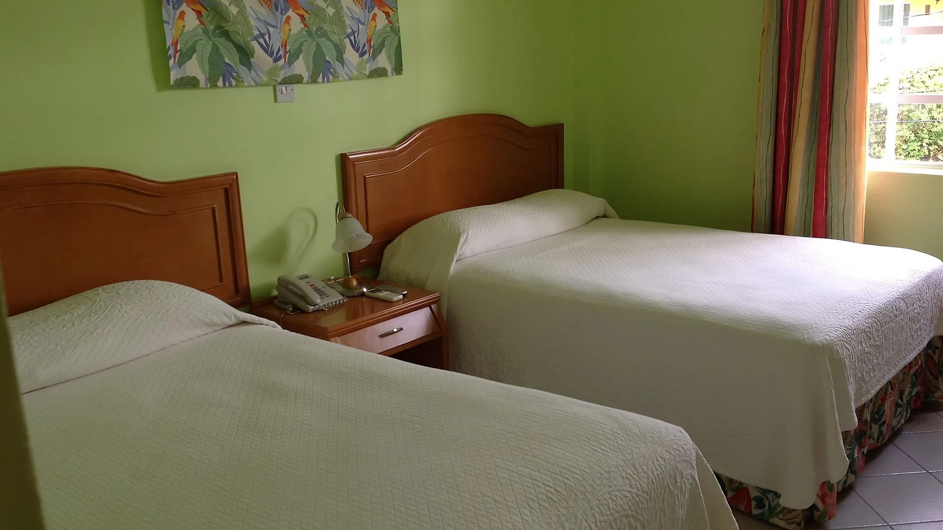 Habitat Terrace Hotel Rodney Bay 3*,  Sainte-Lucie